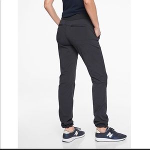 Athleta active sports joggers